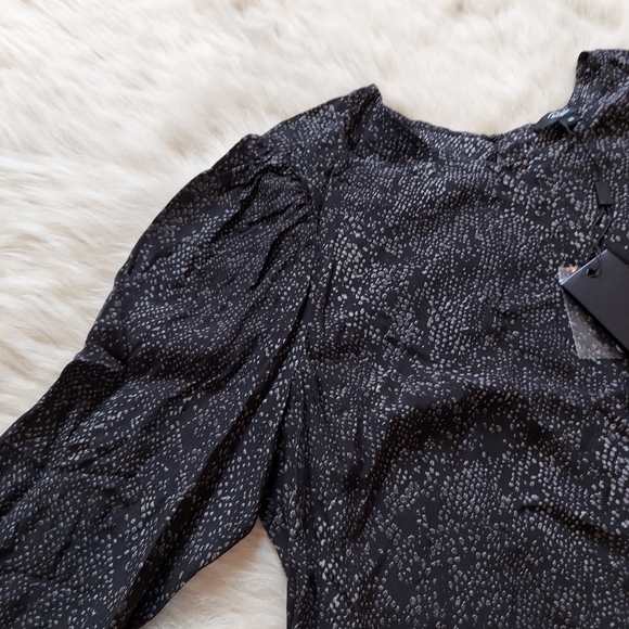 NWT Rails Roslyn Snake Print Long Sleeve Blouse Size XS - Picture 5 of 10